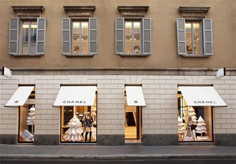 milano boutique chanel|Chanel boutique milan.